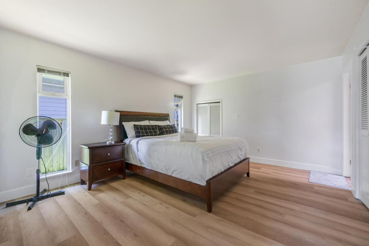 Cozy Retreat On Sandpiper Court - Room A Richmond Exterior photo